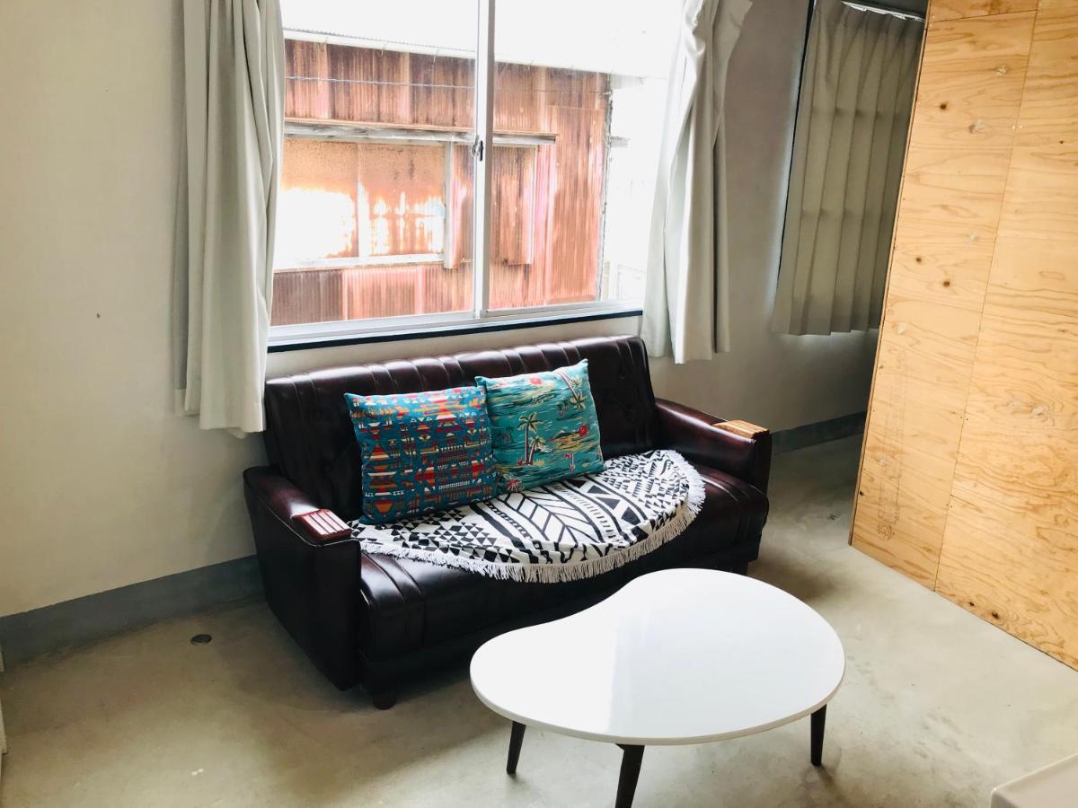 Meedafu'S Yui Hostel And Coffee Yoron Ngoại thất bức ảnh